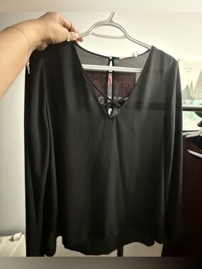 Black Chiffon Crisscross V-Neck Long Sleeve High Low Blouse